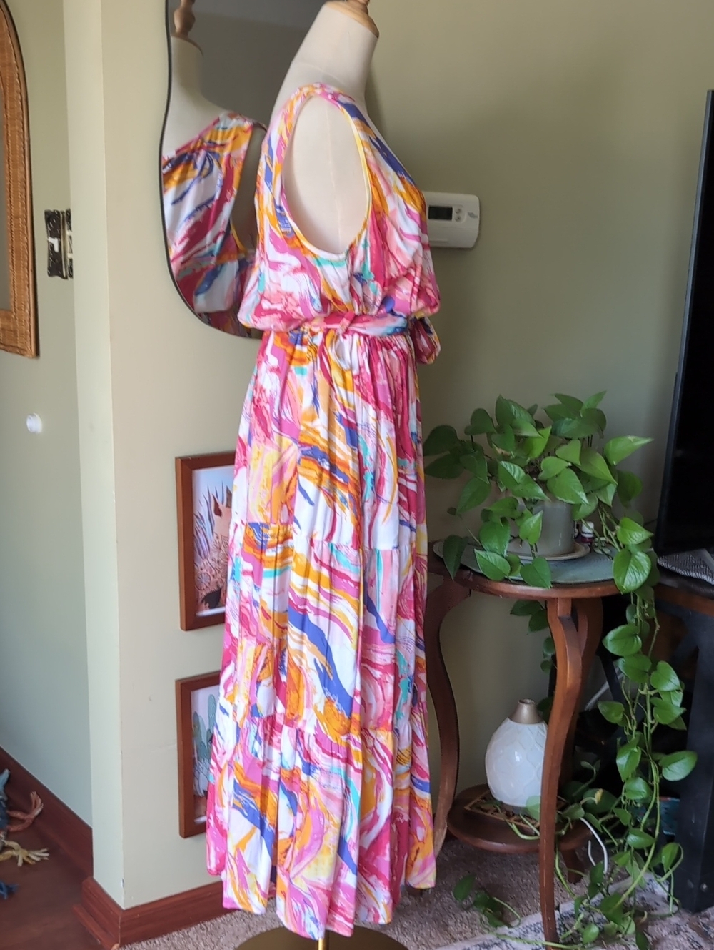 Plus Size Sleeveless Maxi Dress - Picture 8 of 15